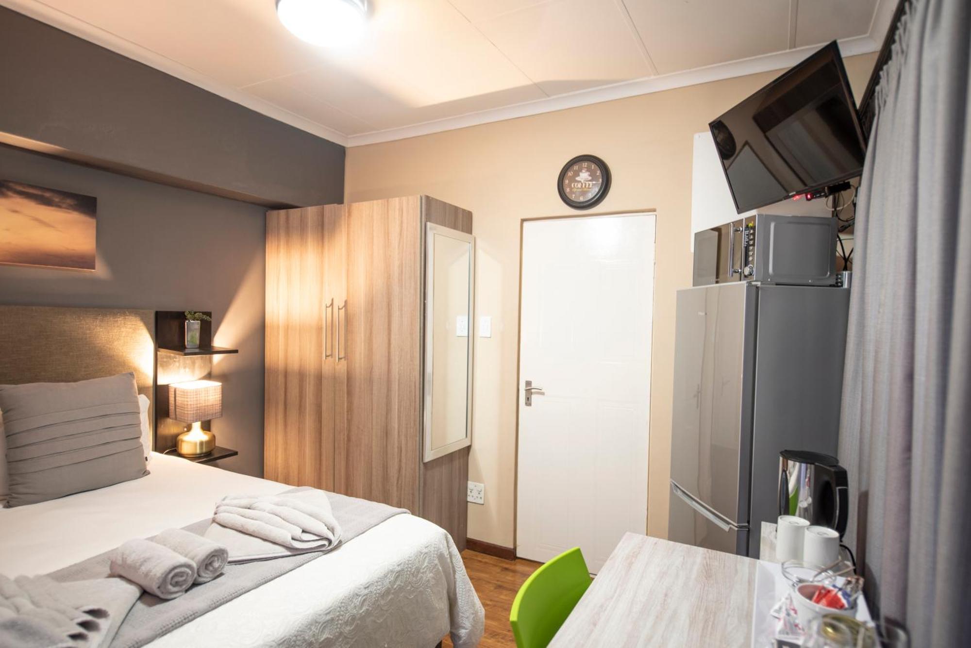 Meadowbrook Guesthouse Претория Экстерьер фото